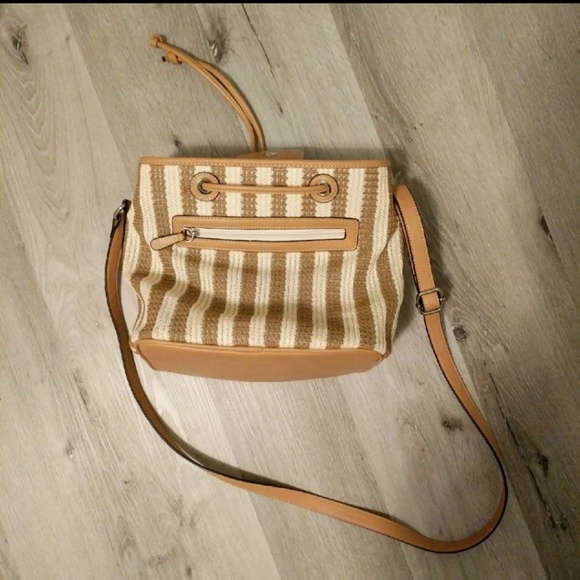 Giani Bernini Striped Bucket Handbag - Picture 3 of 4